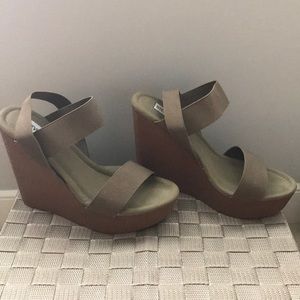 Steve Madden wedges